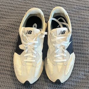 New Balance Women’s 327 Sneaker